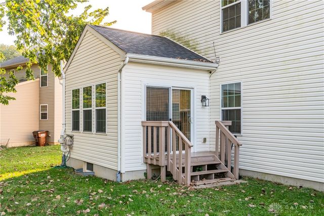 1695 Wimbledon Drive, Fairborn, OH 45324