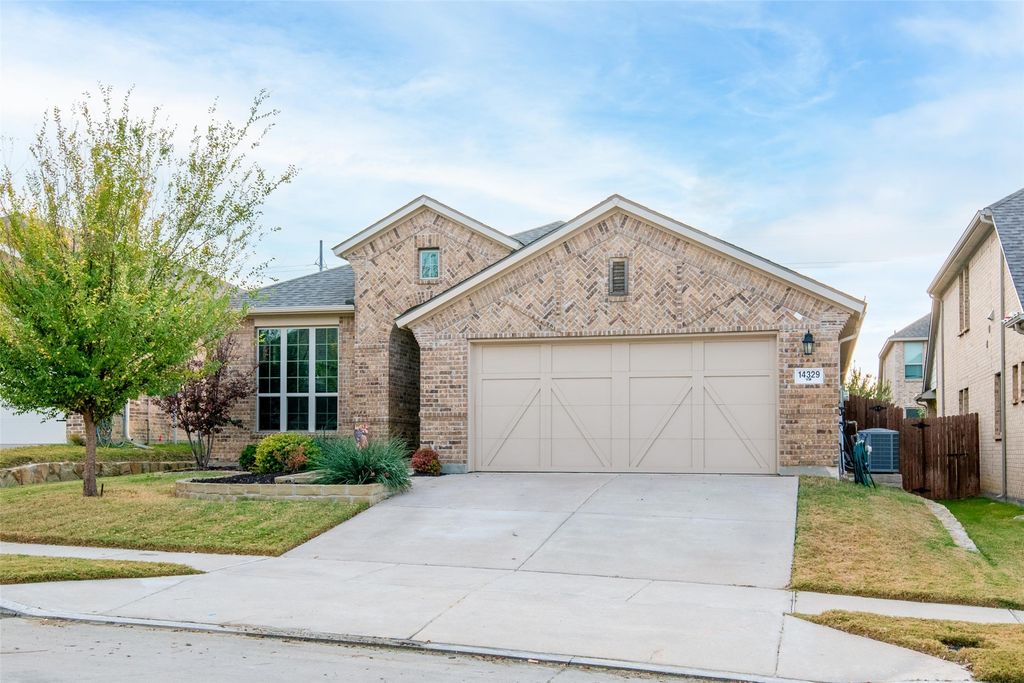 14329 Tupper Trail, Fort Worth, TX 76262