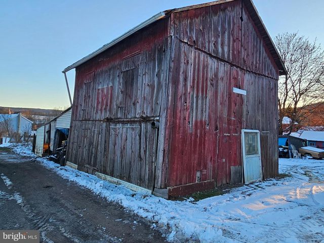 4164 PENNS VALLEY RD, Spring Mills, PA 16875