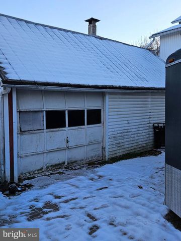 4164 PENNS VALLEY RD, Spring Mills, PA 16875