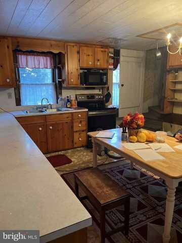 4164 PENNS VALLEY RD, Spring Mills, PA 16875