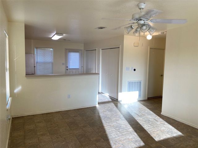13023 Pleasant Valley Drive, Rosharon, TX 77583