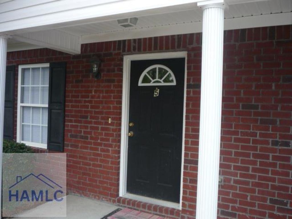 1113-5 Kelly Drive, Hinesville, GA 31313