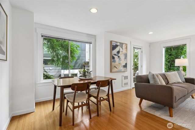 938 NW 51st Street, Seattle, WA 98107