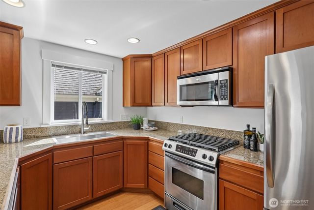 938 NW 51st Street, Seattle, WA 98107