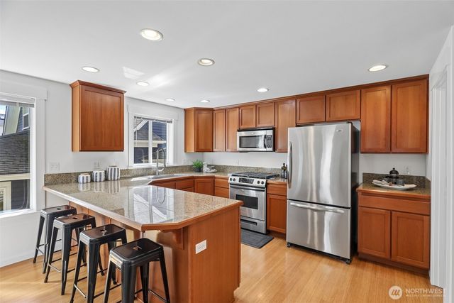 938 NW 51st Street, Seattle, WA 98107