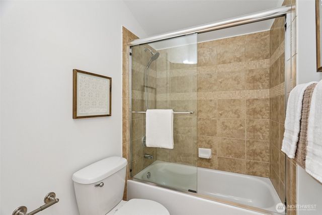 938 NW 51st Street, Seattle, WA 98107