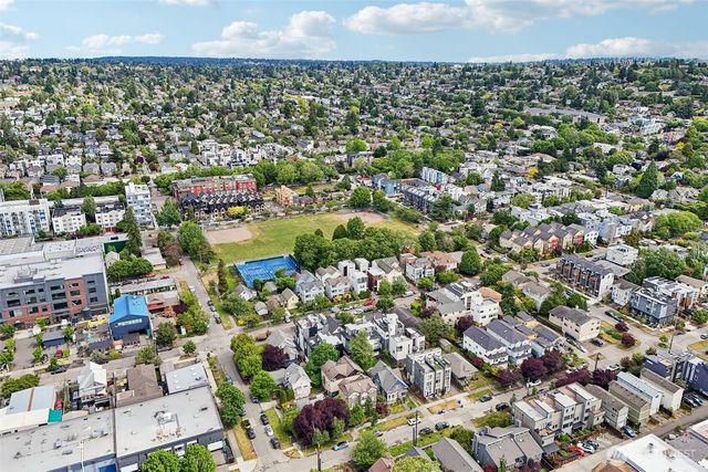 938 NW 51st Street, Seattle, WA 98107