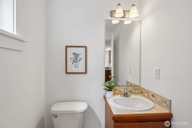 938 NW 51st Street, Seattle, WA 98107