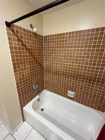 211 CORKWOOD LANE, Oldsmar, FL 34677