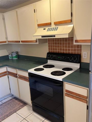 211 CORKWOOD LANE, Oldsmar, FL 34677