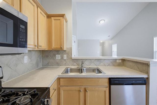 2090 Appaloosa Way, Conyers, GA 30012