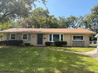 616 Grace Lane, Schaumburg, IL 60193