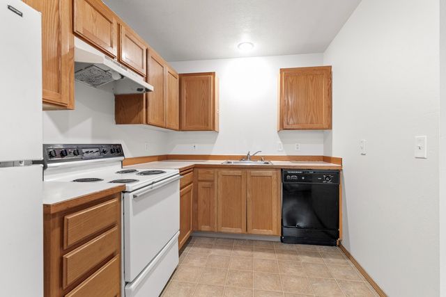 13219 E 31st Ct, Spokane, WA 99216