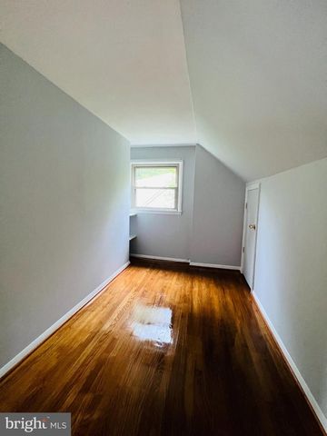 2220 PRIMROSE DR, Falls Church, VA 22046