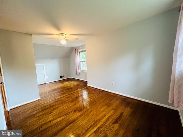 2220 PRIMROSE DR, Falls Church, VA 22046