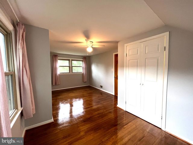 2220 PRIMROSE DR, Falls Church, VA 22046