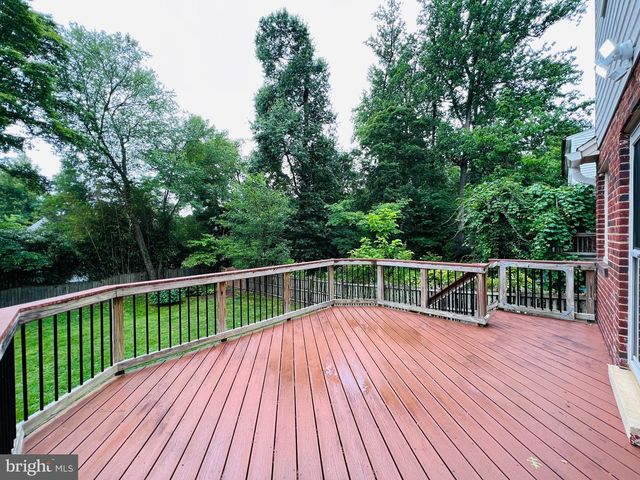 2220 PRIMROSE DR, Falls Church, VA 22046