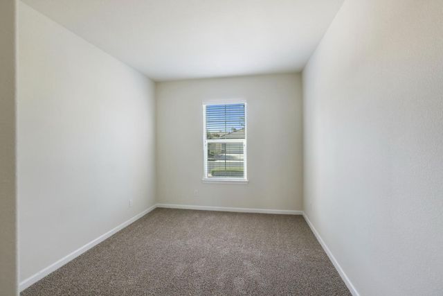 1395 Chestnut Hill Dr, Manteca, CA 95336