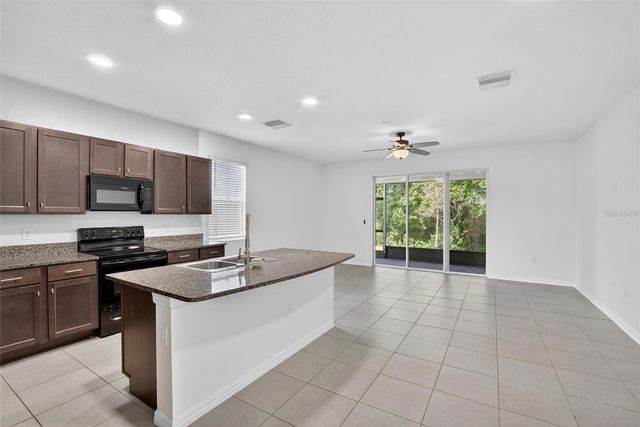 6946 BREEZY PALM DRIVE, Riverview, FL 33578