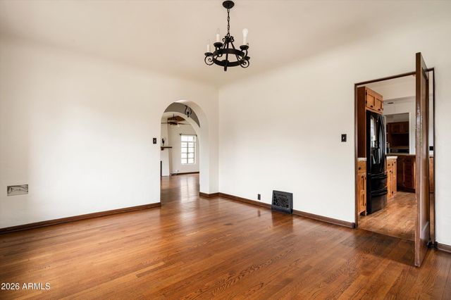 2218 ENCANTO Drive NE, Phoenix, AZ 85007