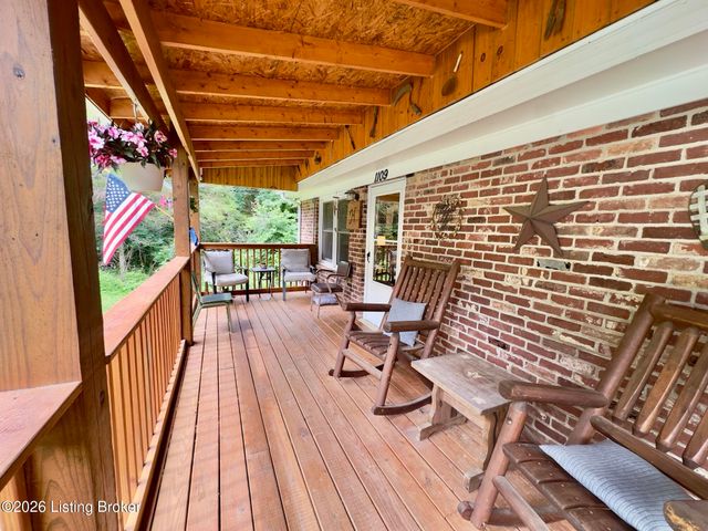 1109 Evelyn Dr, Radcliff, KY 40160