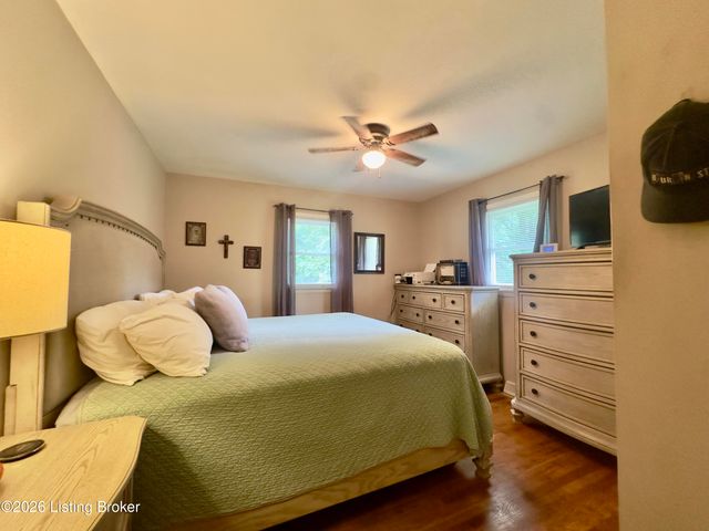 1109 Evelyn Dr, Radcliff, KY 40160