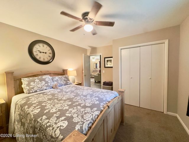 1109 Evelyn Dr, Radcliff, KY 40160