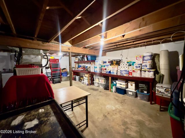 1109 Evelyn Dr, Radcliff, KY 40160