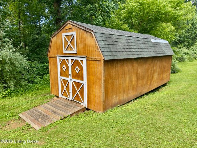 1109 Evelyn Dr, Radcliff, KY 40160