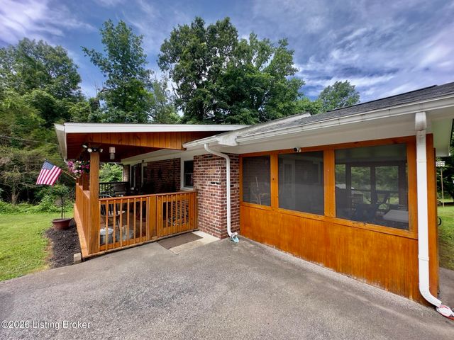 1109 Evelyn Dr, Radcliff, KY 40160