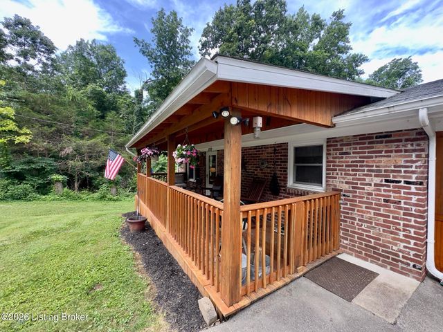 1109 Evelyn Dr, Radcliff, KY 40160