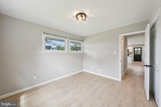 5317 OLDCASTLE LN, Springfield, VA 22151