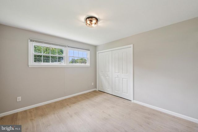 5317 OLDCASTLE LN, Springfield, VA 22151