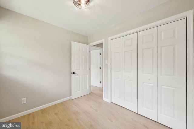 5317 OLDCASTLE LN, Springfield, VA 22151