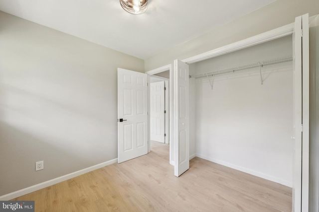 5317 OLDCASTLE LN, Springfield, VA 22151