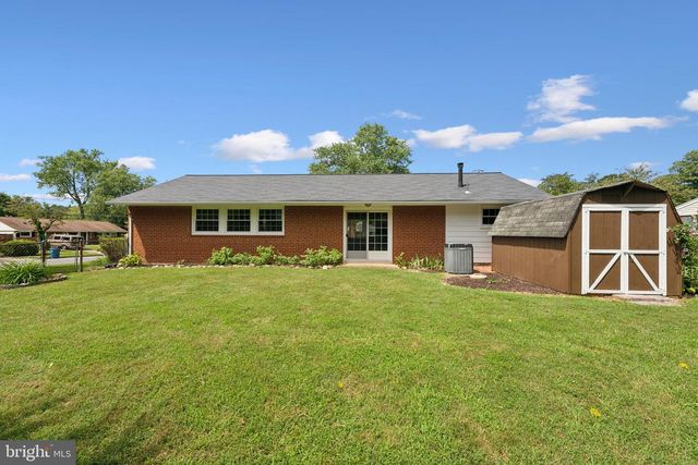 5317 OLDCASTLE LN, Springfield, VA 22151