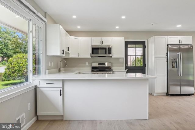 5317 OLDCASTLE LN, Springfield, VA 22151