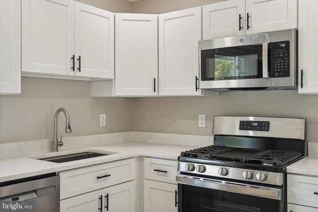 5317 OLDCASTLE LN, Springfield, VA 22151