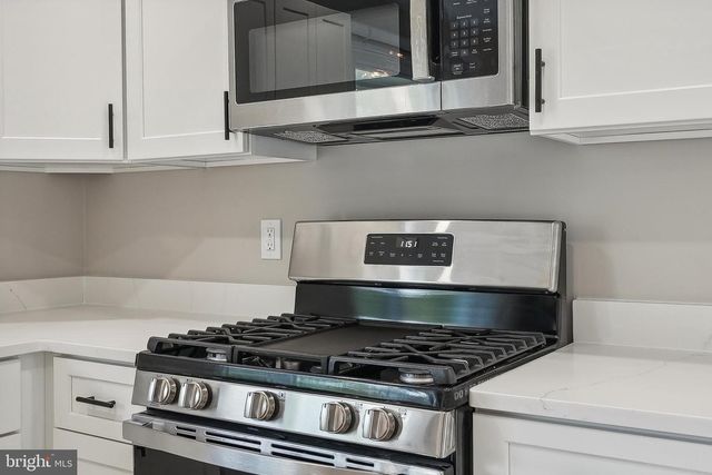 5317 OLDCASTLE LN, Springfield, VA 22151