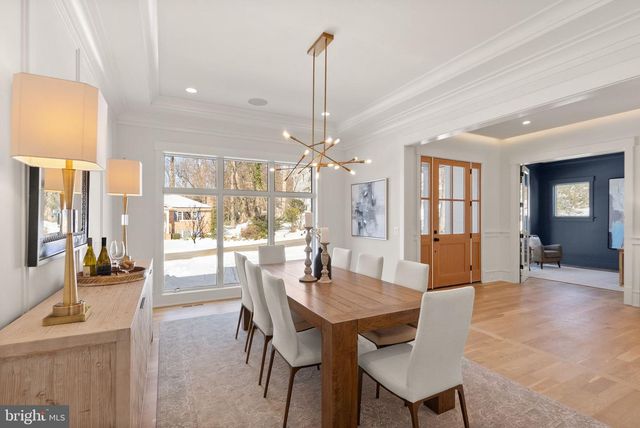 6013 WOODLAND TER, Mclean, VA 22101