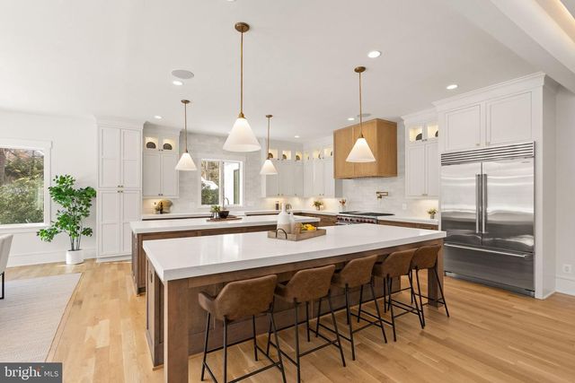 6013 WOODLAND TER, Mclean, VA 22101