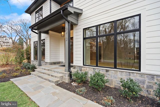 6013 WOODLAND TER, Mclean, VA 22101