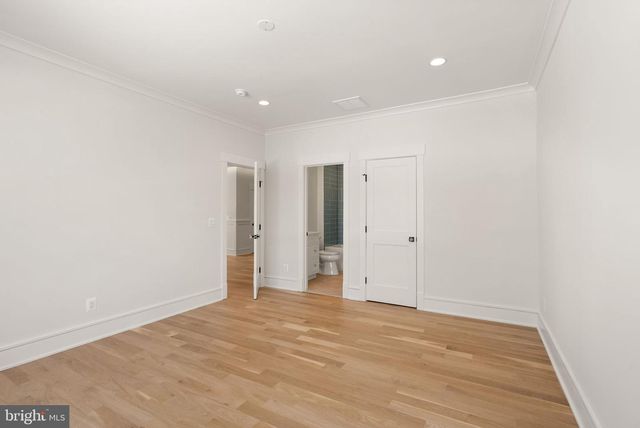 6013 WOODLAND TER, Mclean, VA 22101