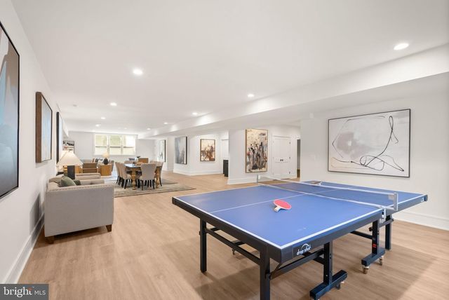 6013 WOODLAND TER, Mclean, VA 22101