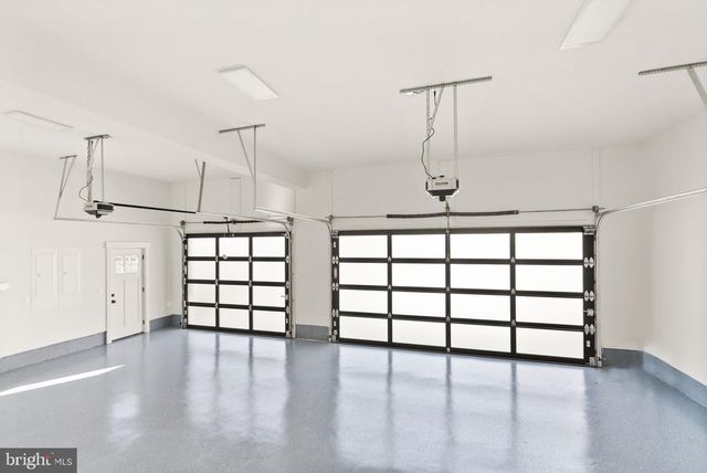 6013 WOODLAND TER, Mclean, VA 22101