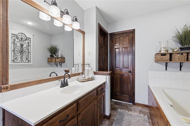 16201 Kevin Lane, Belton, MO 64012