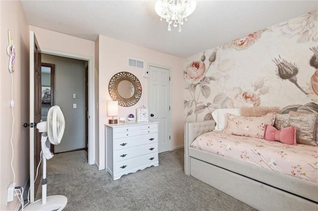 16201 Kevin Lane, Belton, MO 64012