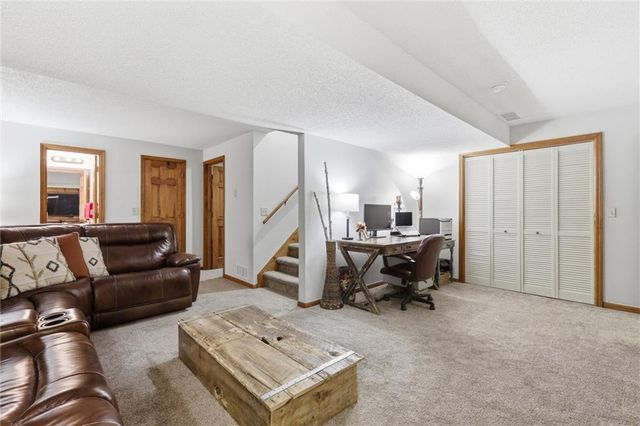 16201 Kevin Lane, Belton, MO 64012