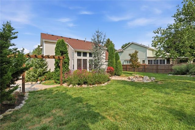 16201 Kevin Lane, Belton, MO 64012
